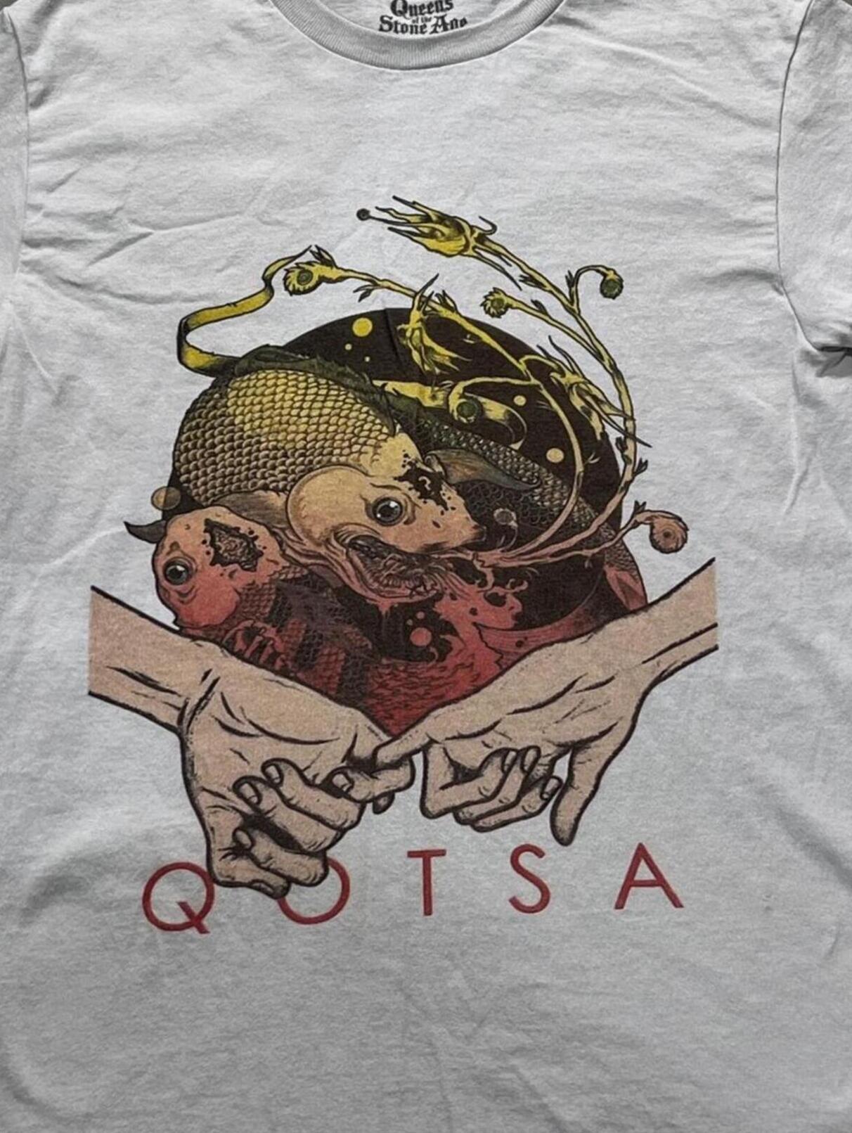Queens Of The Stone Age Preowned Small T-Shirt